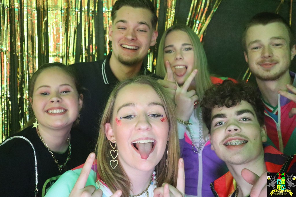 ../Images/Jeugd Opwarmbal Photobooth 324.jpg